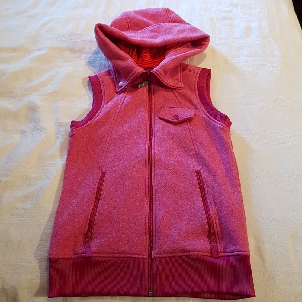 Burton women's size Small purple hood attached vest